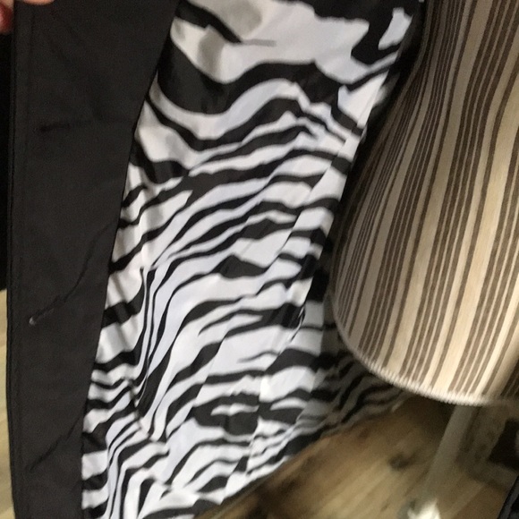 1 hour sale🔥Guess, black trench coat style jacket - Picture 6 of 10